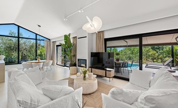 Beautiful home in Tar 3