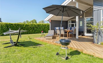 Haustierfreundliches Haus in Bogø By. 2