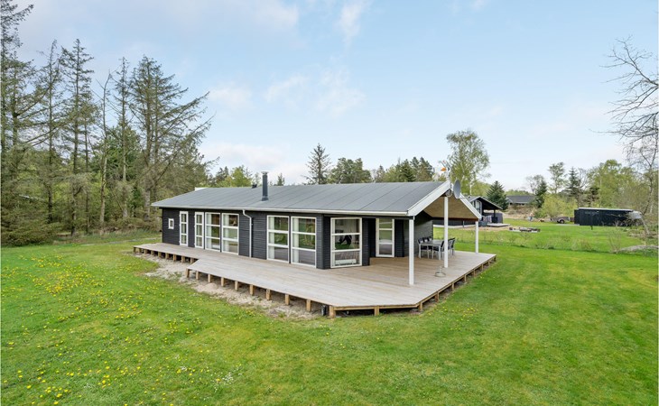 4 bedroom lovely home in Hadsund 1