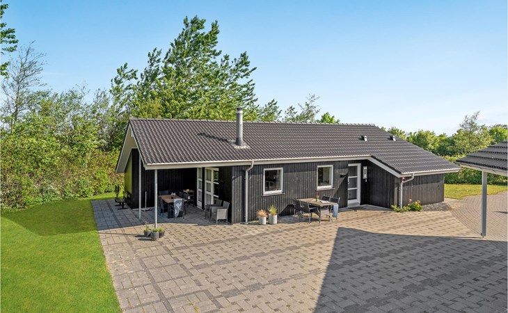 Cozy home in Tarm with kitchen 1
