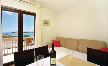 Lovely apartment in Podstrana with WiFi 2
