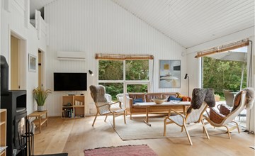 Awesome home in Aakirkeby with WiFi 3
