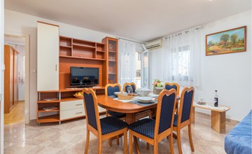 Lovely apartment in Fazana with kitchen 2