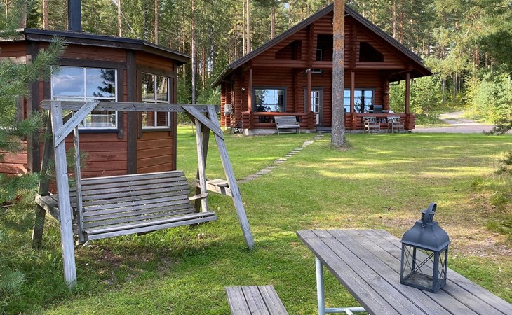 The steering wheel 1