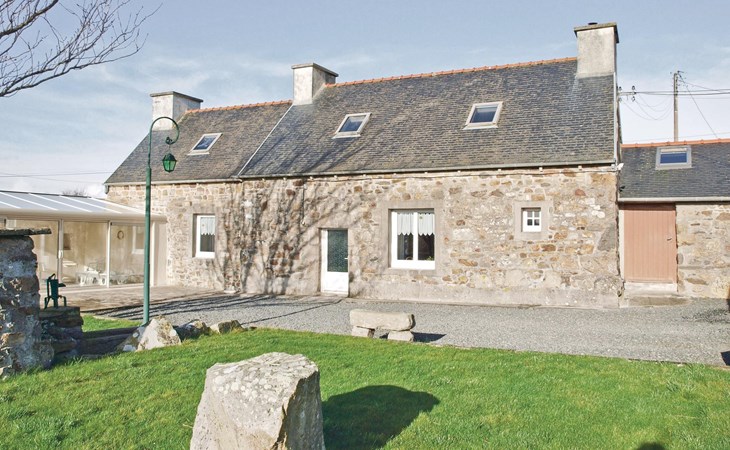2 bedroom stunning home in Kerbors 1