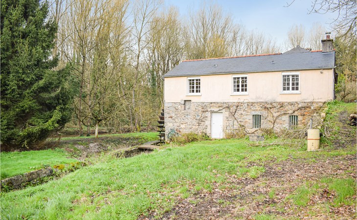 3 bedroom stunning home in Langoat 1