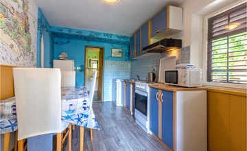 Lovely apartment in Omis with kitchen 2