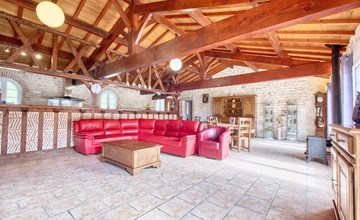 Charmante Maison avec piscine 3