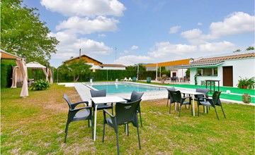 Awesome home in El Coronil with WiFi 2