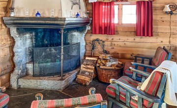 6 bedroom cozy home in Kvam 2