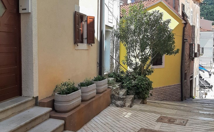 Awesome apartment in Cres with WiFi 1