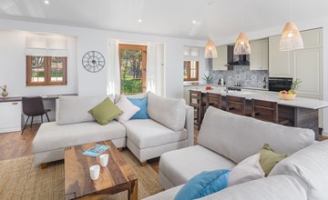 Luxury Beach Villas Porto Bus 3