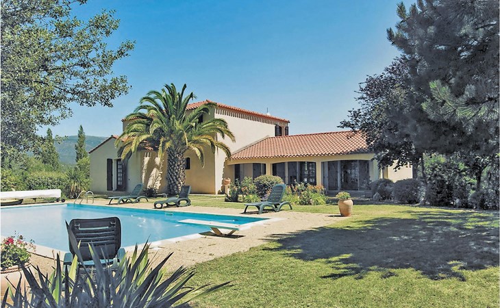 Lovely home in Prades 1