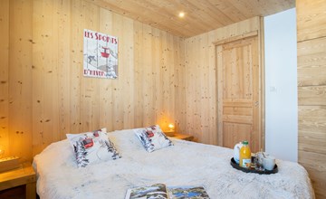 Golden Snow (Val Claret) 2