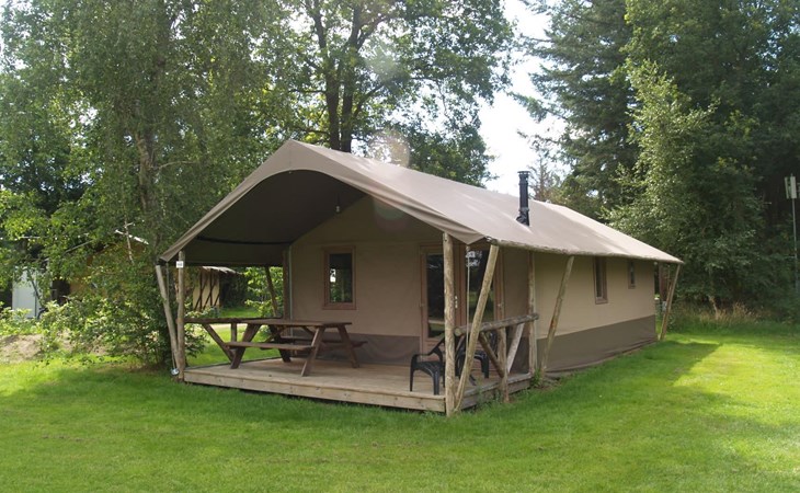 Four Season Lodge 6 1