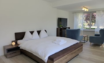 Henry's appartement 100 2