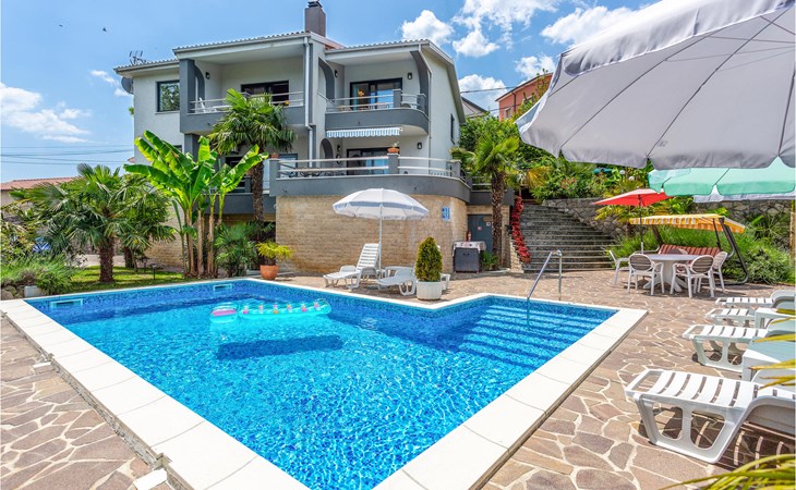Lovely home in Bregi with WiFi 1
