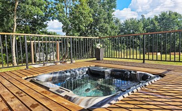 Tomina Koliba Lika 2