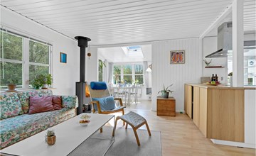 Beautiful home in Væggerløse with WiFi 2