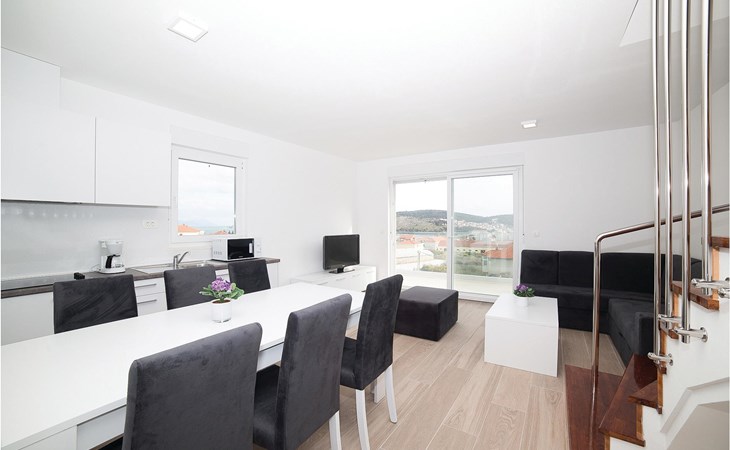 Nice apartment in Trogir 1