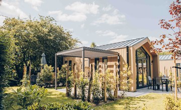 Tiny Lodge with Hot Tub | For 2 Guests 3