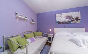 Gemütliche Ferienwohnung mit Terrasse in Bidol 2