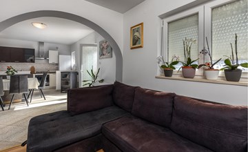 Awesome apartment in Novi Vinodolski 2