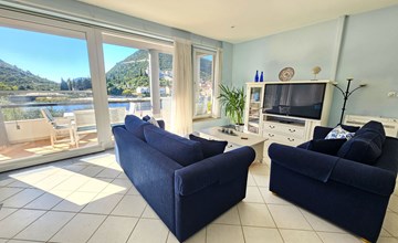 Oase aan het water 3