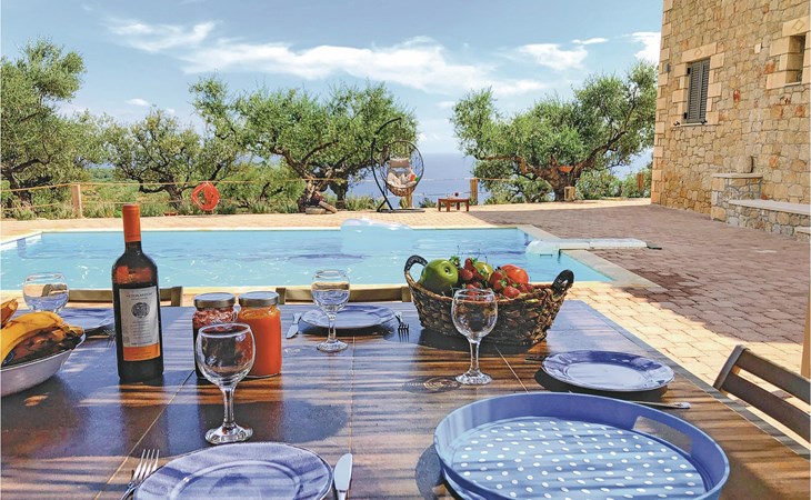 Maison Elia with private pool 1