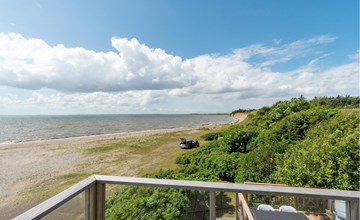 2 bedroom stunning home in øster assels 2