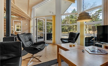 Cozy home in Nexø with sauna 3