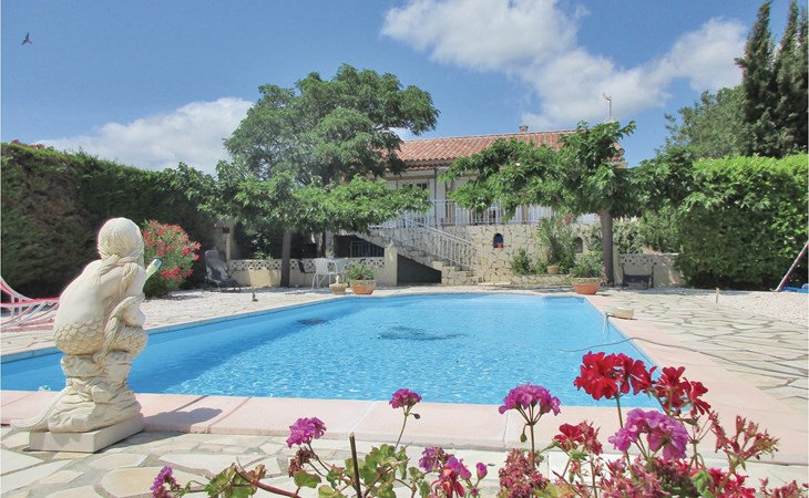 Cozy home in Creissan with WiFi 1