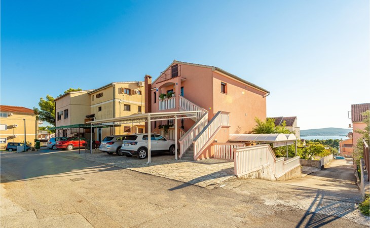 Nice apartment in Sveti Filip i Jakov 1