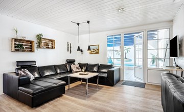 Stunning home in Ulfborg with sauna 3