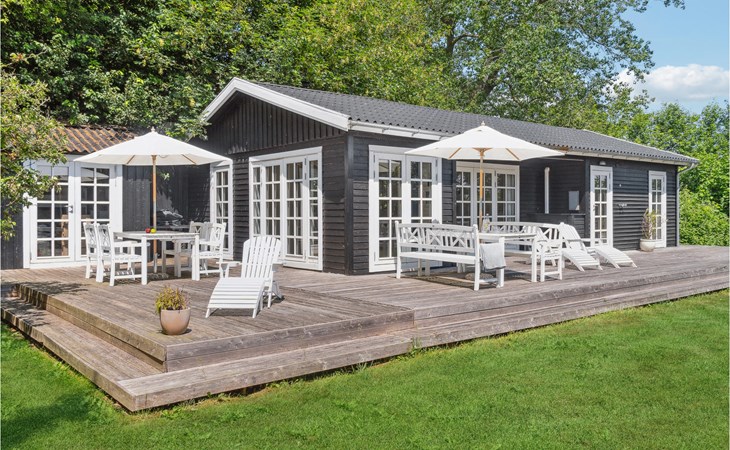 Stunning home in Stege with kitchen 1