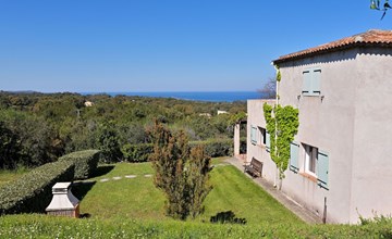 Villa mit Meerblick U Castagnu in geschützter Natur 2