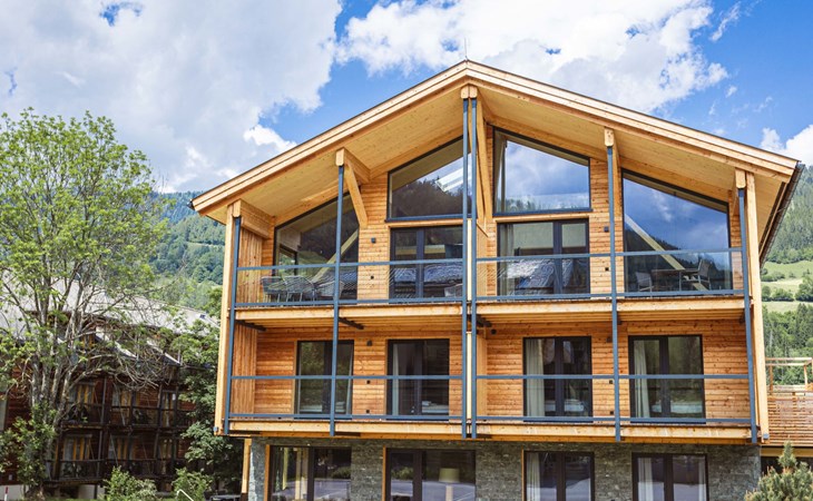 Penthouse #1c with sauna & outdoor bathtub 1