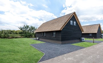 Farm Lodge 707 3