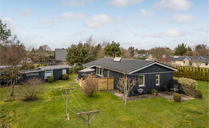 3 bedroom beautiful home in Hals 1