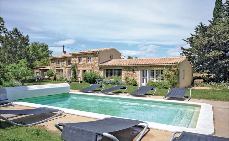 Cozy home in St Quentin La Poterie 1