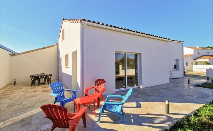Amazing home in La Tranche sur Mer 1