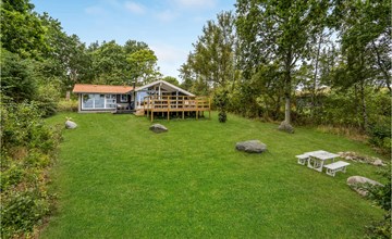 Nice home in Storvorde with kitchen 2