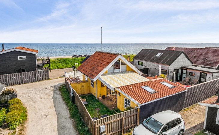 "Asgerd" - 20m from the sea 1