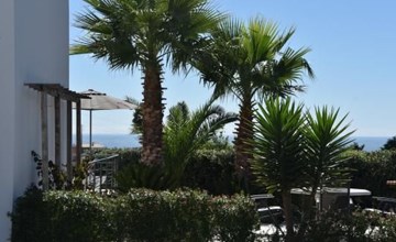 Moderne Villa mit privatem Pool und Meerblick 2