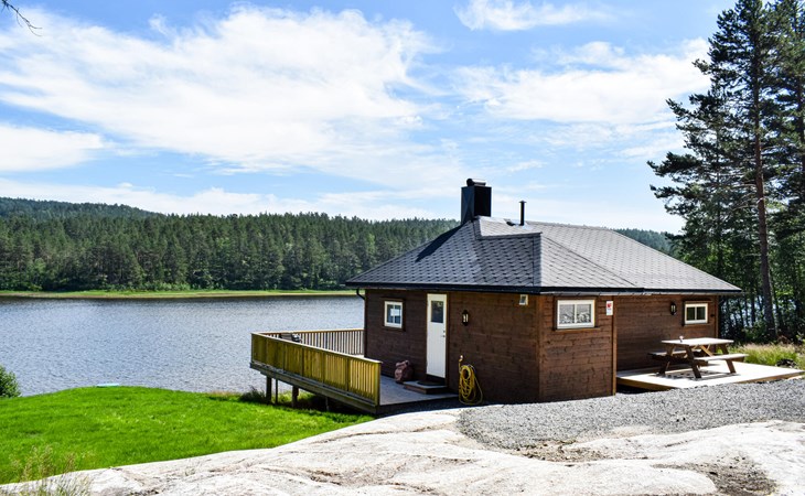 Stunning home in Hornnes with house sea view 1