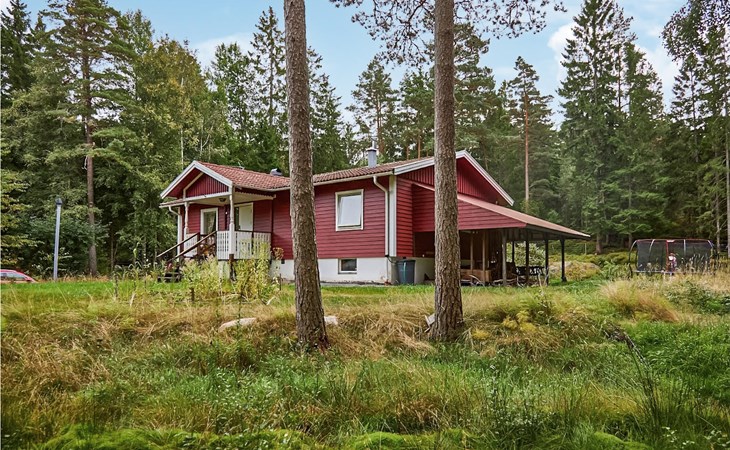 Cozy home in Henån with sauna 1