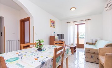 Cozy home in Pula with WiFi 3