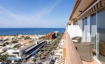 Penthouse Palm Mar 2