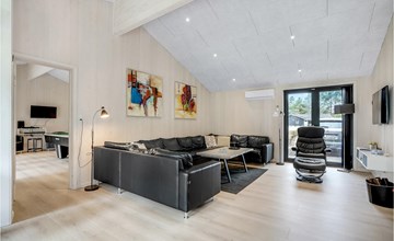 Stunning home in Blåvand with WiFi 3