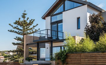 Ferienvilla mit beheiztem Pool und schöner Aussicht 3